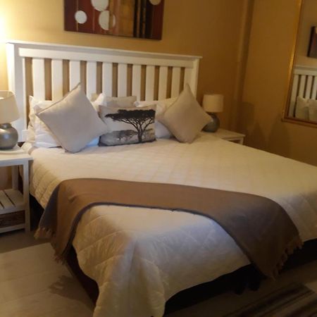 African Dreams Bed And Breakfast East London Bagian luar foto