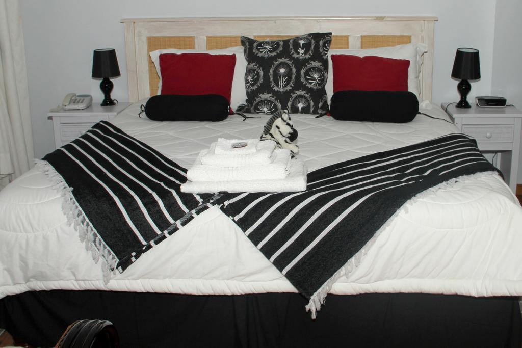 African Dreams Bed And Breakfast East London Ruang foto